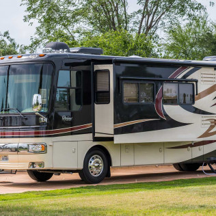 RV Rentals & Park | Midland, TX | Bellows RV Park